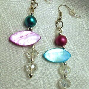 No108 Handmade earrings with shell, glass crystals and acrylic beads